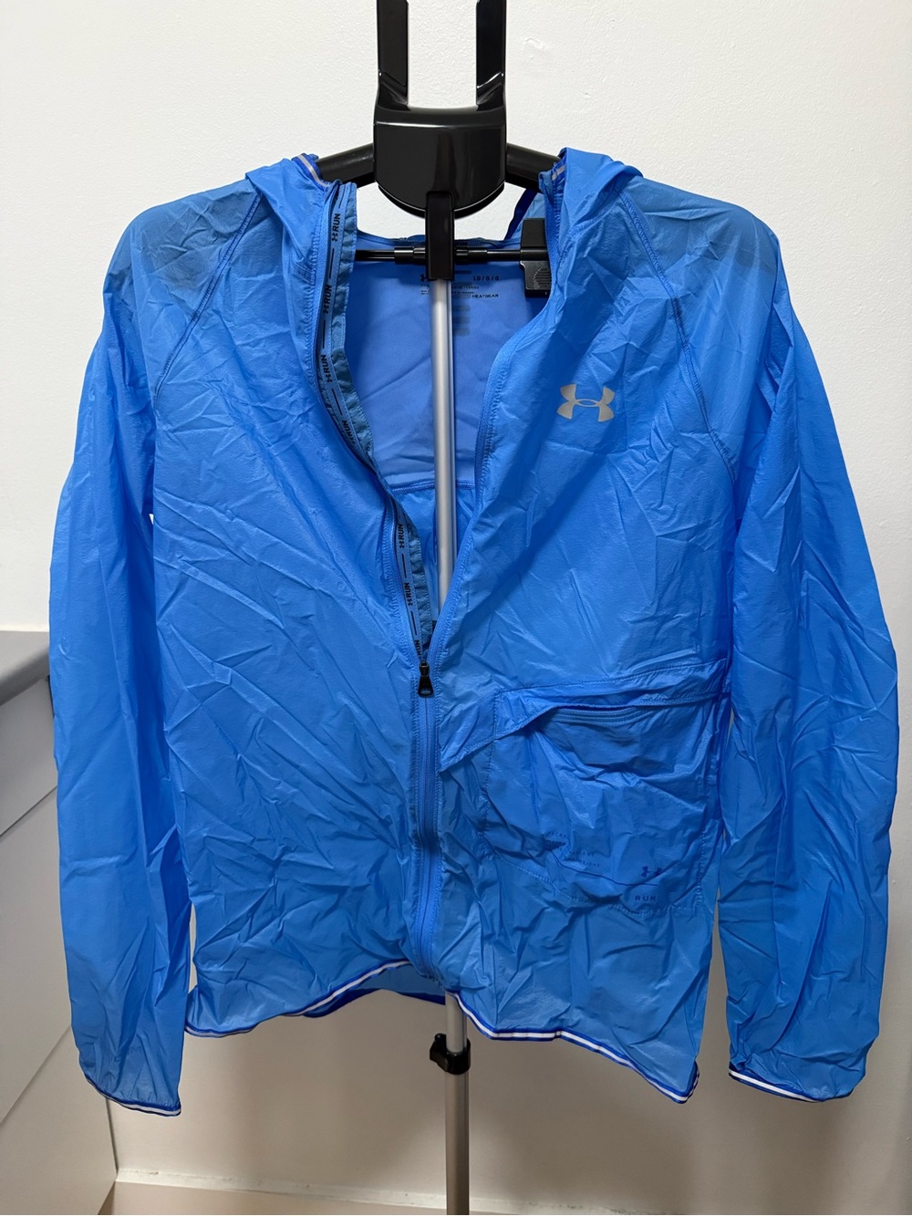 Under Armour Women’s HeatGear Run Packable Jacket – Size Large